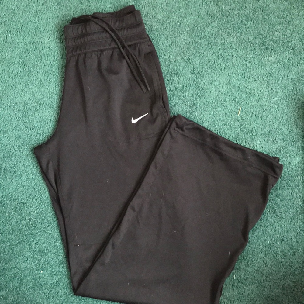 Nike sneatpants